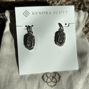 Kendra Scott Lee Silver Drop Earrings in Platinum Drusy